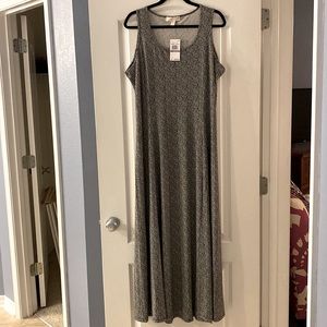 Michael Kors maxi dress. Size 1X. NWT. Excellent condition.